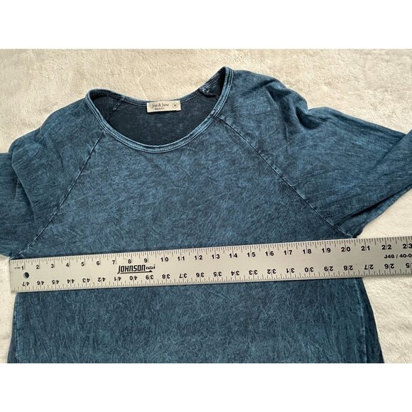 Jess & Jane Women Mineral Washed Tunic Top Medium Blue Pockets 3/4 Sleeve Casual - Picture 6 of 7